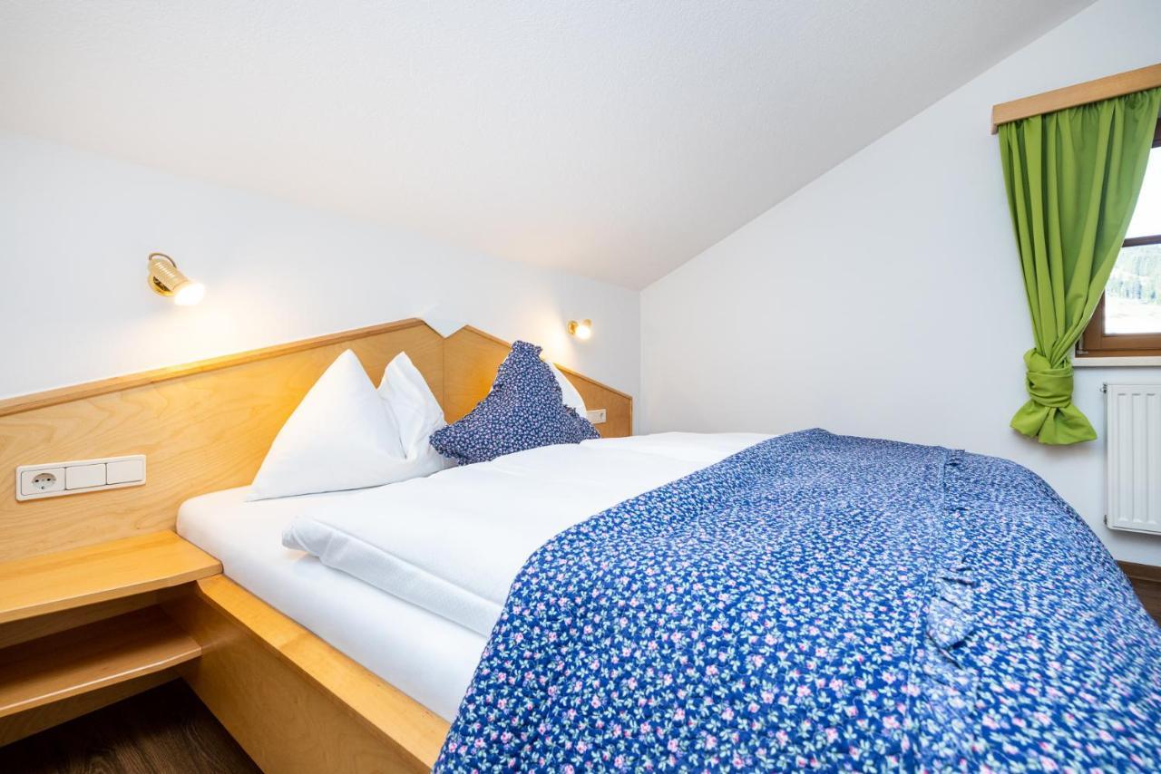Michis Aparthotel Flachau Exterior photo