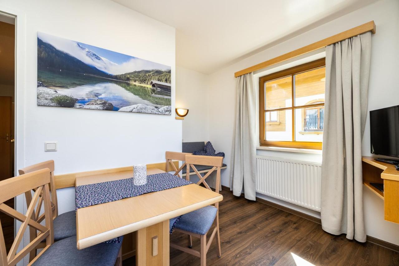 Michis Aparthotel Flachau Exterior photo