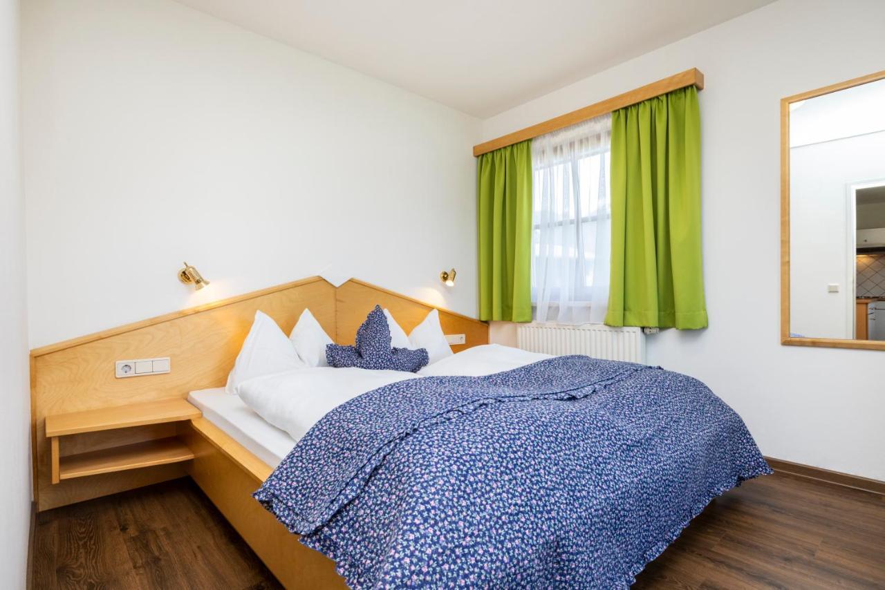 Michis Aparthotel Flachau Exterior photo