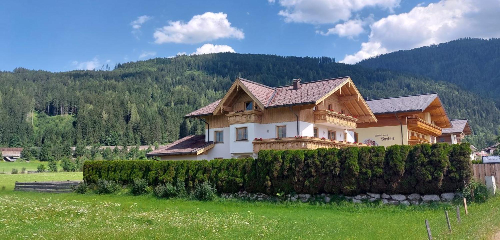 Michis Aparthotel Flachau Exterior photo