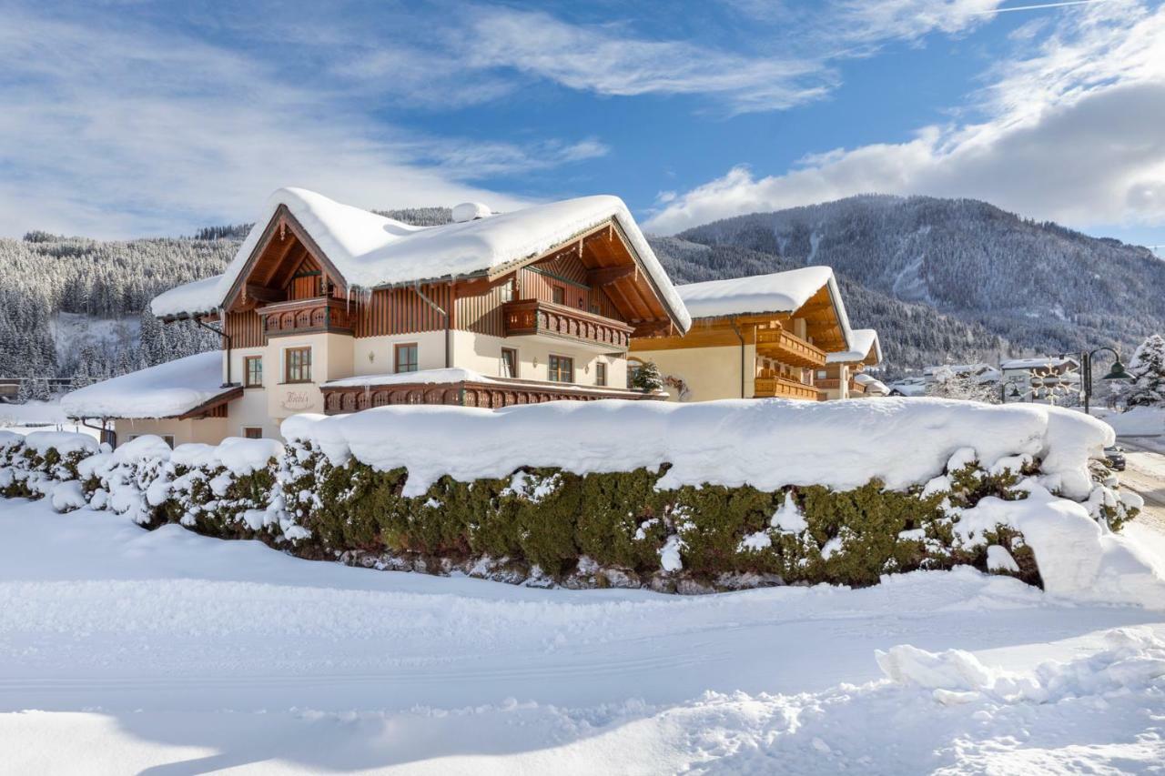 Michis Aparthotel Flachau Exterior photo